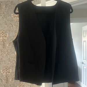 Black Sleeveless Vest